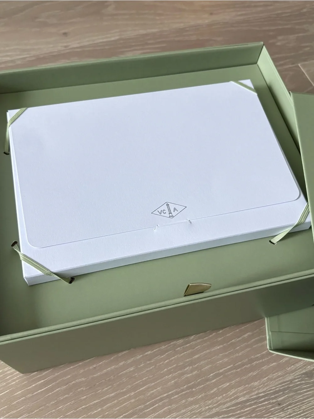 Van Cleef & Arpels Large Signature Gift Box with Satin Ribbon and folio